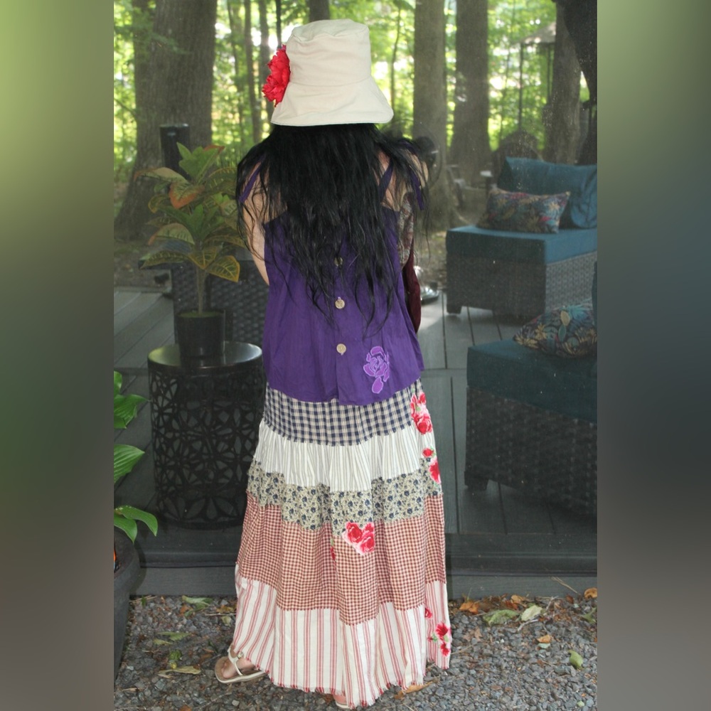 “Rose Appliqué “Shabby chic top - Picture 9 of 11